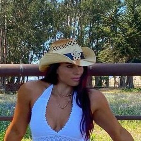 Themusclehustler modelo superior imágenes