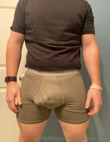 bigbearbiboy estrella atractiva archivo