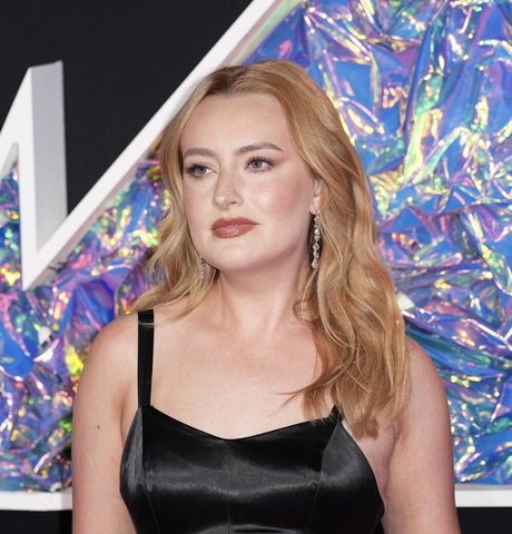 Amelia Dimoldenberg étoile magnifique photo