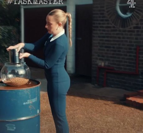 Amelia Dimoldenberg modèle érotique photos