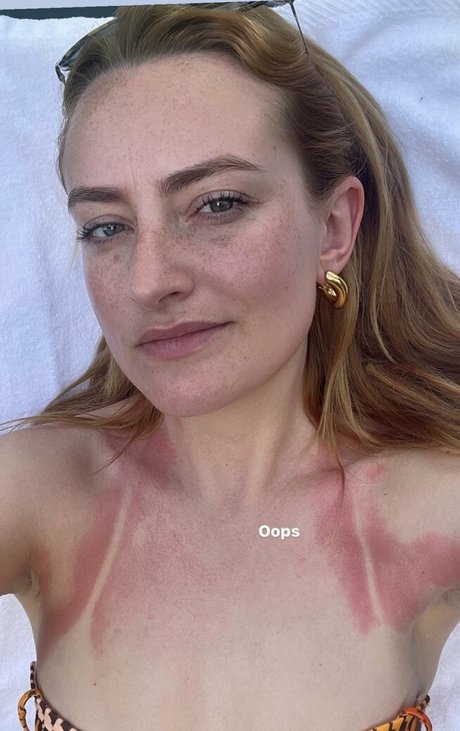 Amelia Dimoldenberg star du porno chaude image