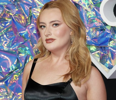Amelia Dimoldenberg porn star gallery