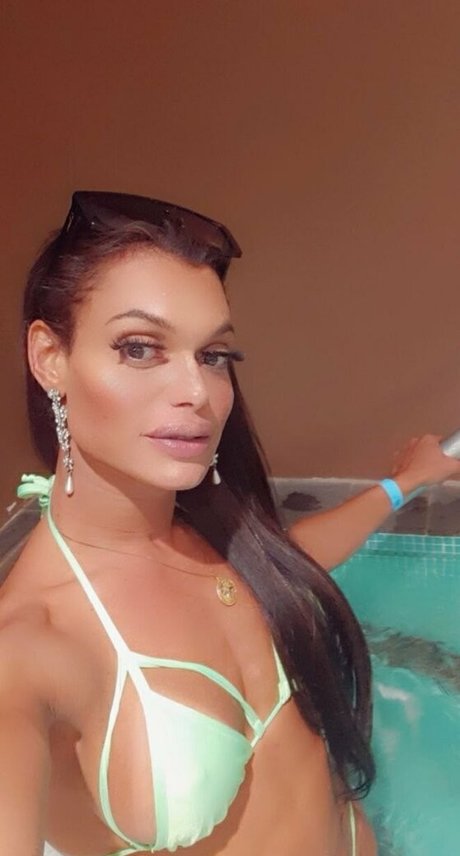 magalylilith estrella erótica imágenes