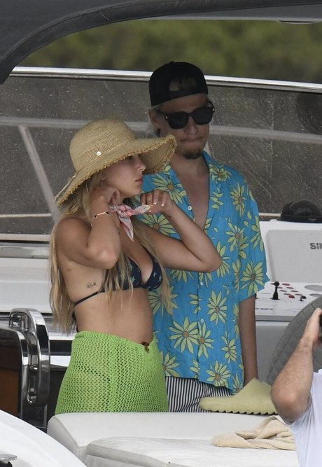 Millie Bobby Brown actrice érotique images