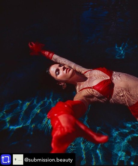 Shelley Hennig mejor estrella fotos