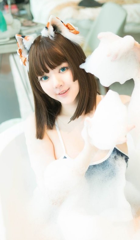 Ying Tze modèle de sexe galeries