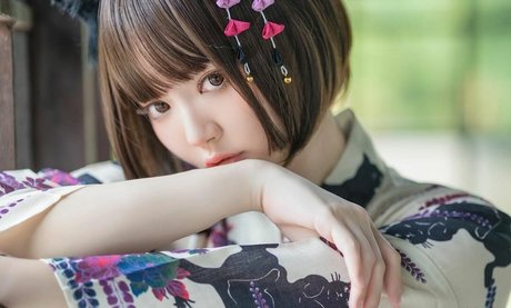 Ying Tze actrice adulte collection