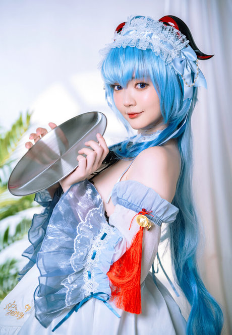 Ying Tze étoile sexy photos