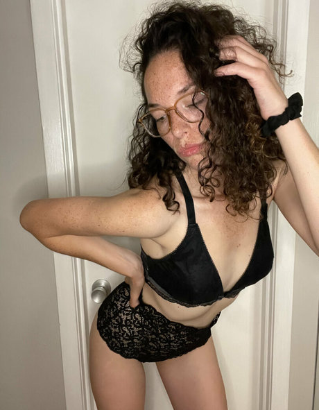 Emma Hall estrella caliente foto