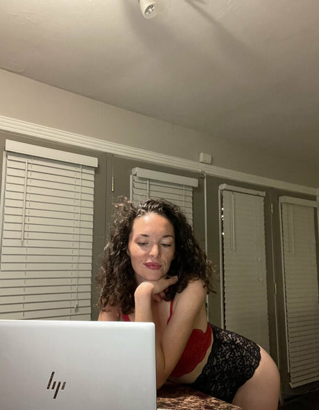 Emma Hall modelo hd imagen