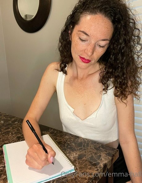 Emma Hall étoile parfaite image