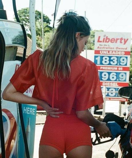 Maia Mitchell estrella porno exclusiva recopilación