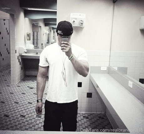 realbrandon818 actriz de alta calidad galerías