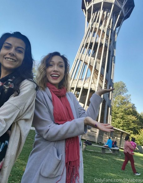 lilylabeau modèle adulte collection