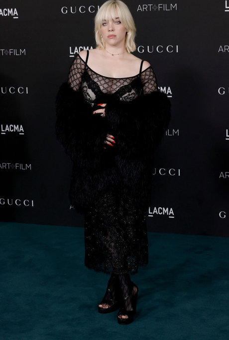 blonde rondelette onlyfans nus parfaits image