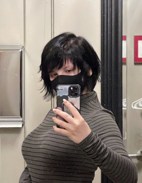 Hiso Neko actrice exclusive image