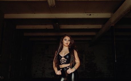 Skye Dolecki beau modèle galeries