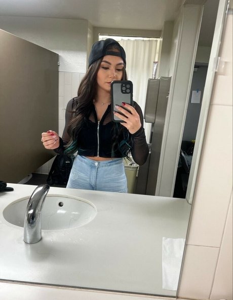 Skye Dolecki sex pornstar pictures