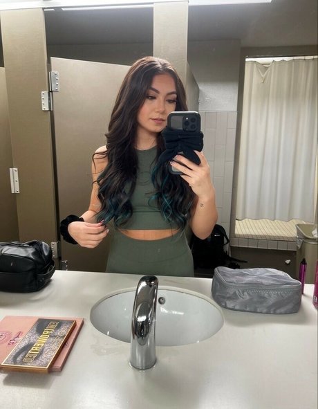 Skye Dolecki free star photo