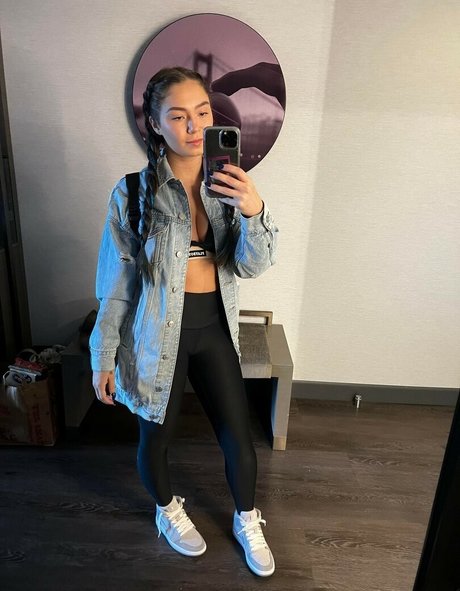 Skye Dolecki estrella porno hd fotos