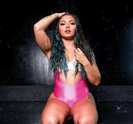 Skye Dolecki Miniature