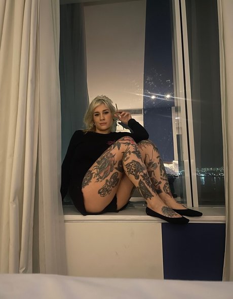 Mariana Ayres étoile de l'art galeries