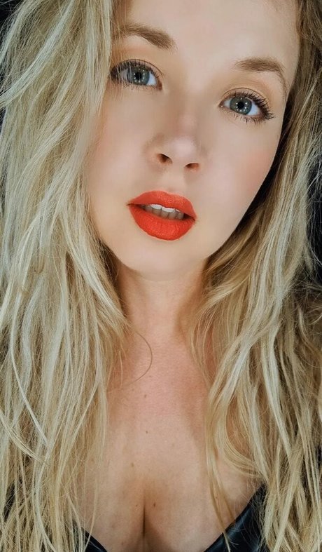 Valeriya ASMR pornographic star archive