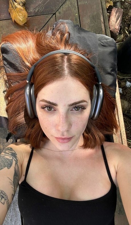 Karol Queiroz Miniatura