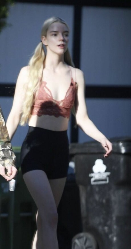 Anya Taylor Joy model pornographic archive