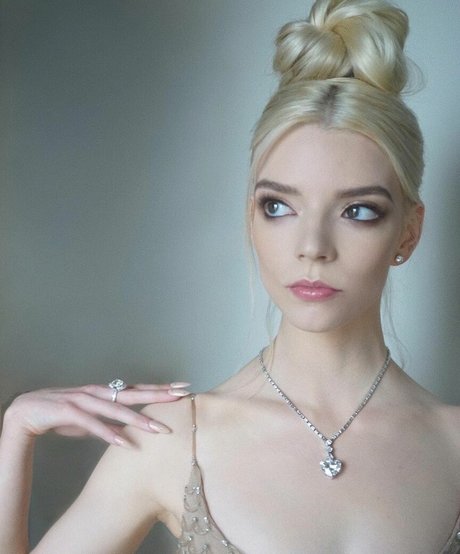 Anya Taylor Joy star beautiful pic