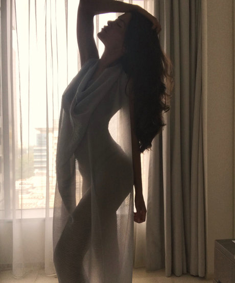 Eva Padlock actrice artistique photos