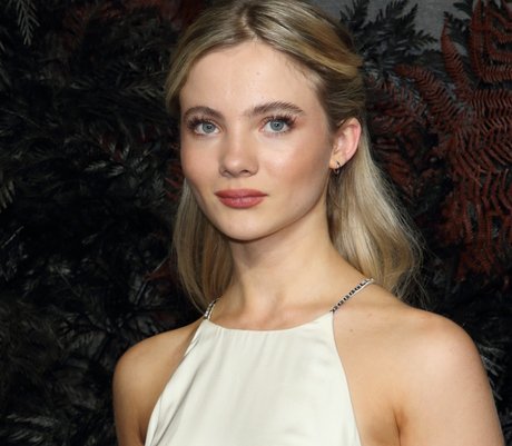 Freya Allan erotic star pictures