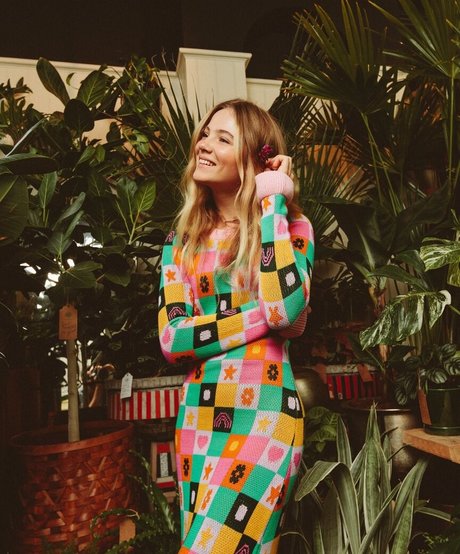 Freya Allan mejor estrella recopilación