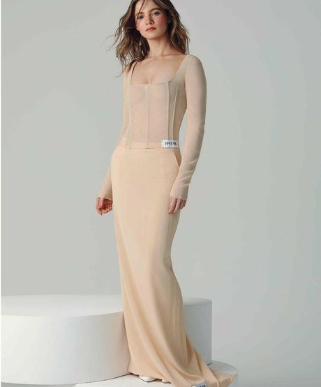 Freya Allan modelo sexual fotos