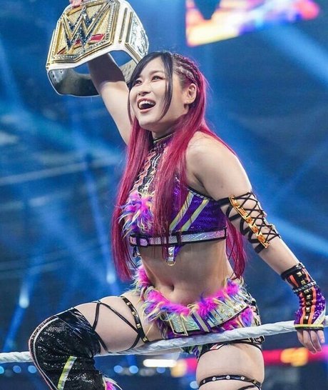 Iyo Sky star du porno érotique galeries