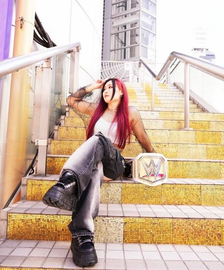 Iyo Sky modelo exclusivo fotos