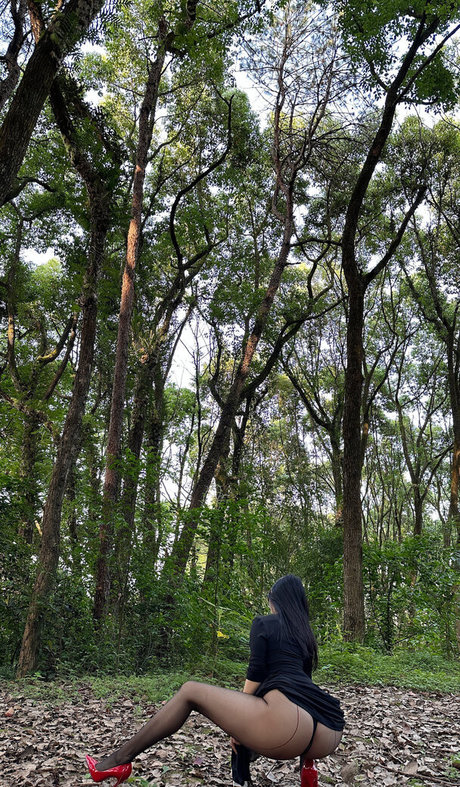 QiaoniuTT actriz porno fotos