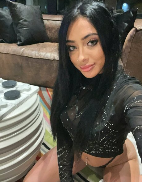 Solo fans de adolescentes con tetas falsas arte agradable archivo