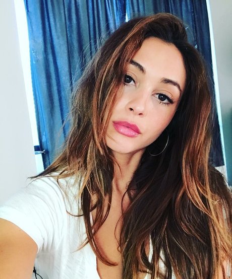 Lindsey Morgan actrice artistique images