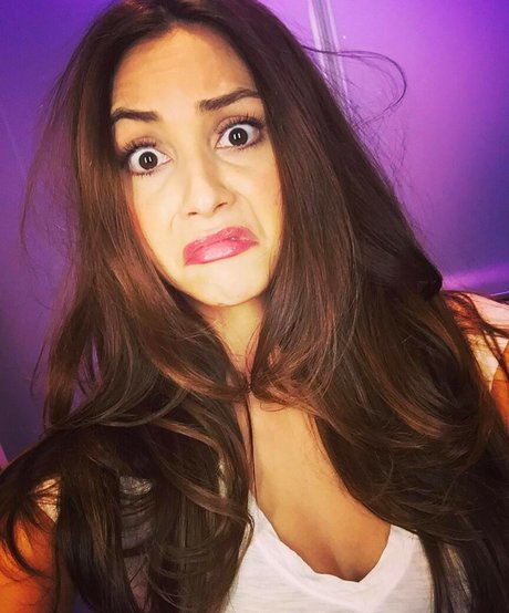 Lindsey Morgan modelo hermosa recopilación