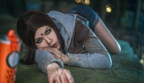 asami gate estrella porno en alta definición fotos