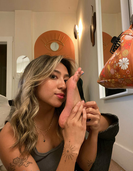 asiansmartsolesfree buena estrella porno foto