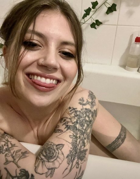 MissMousieMouse estrella porno desnuda galería