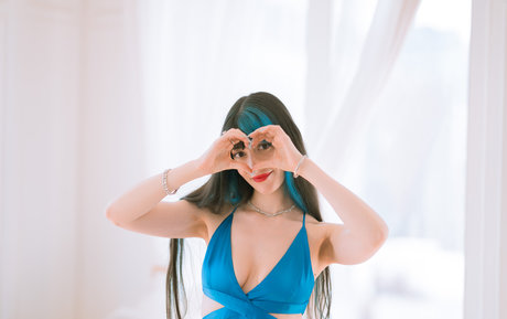 Yuzu Pyon pornstar naked pictures