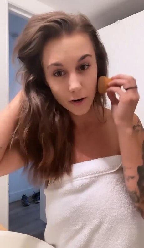 Maddison Noel Miniature