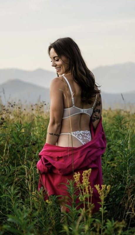 Maddison Noel modèles nus photo