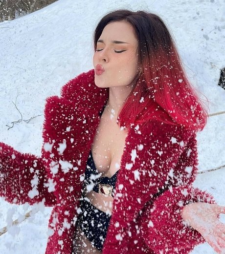 Sladkoslava actrice photos