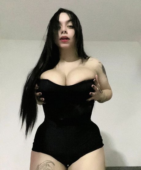 Carniello star adult photos