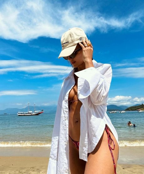 Rafa Kalimann xxx estrella porno fotos