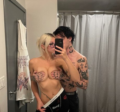 Philllybabyy actrice sexy images